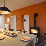 Charming Fens Family